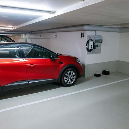 Pole Poppenspaeler Mit Ladestation Büsum Eksteriør bilde