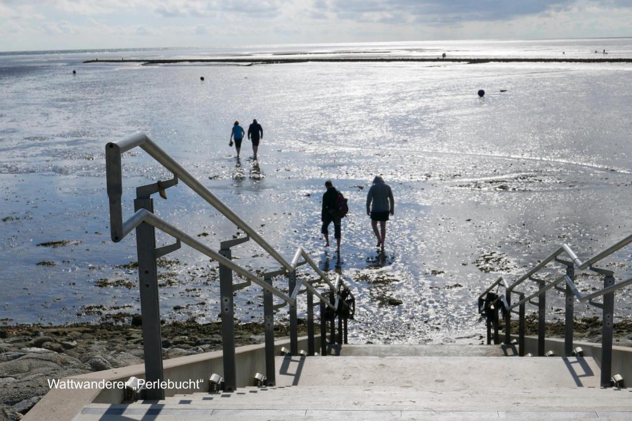 Pole Poppenspaeler Mit Ladestation Büsum Eksteriør bilde