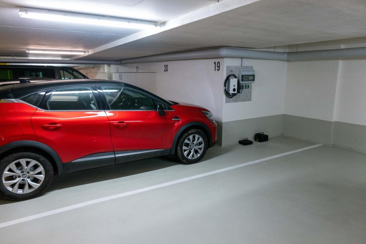 Pole Poppenspaeler Mit Ladestation Büsum Eksteriør bilde